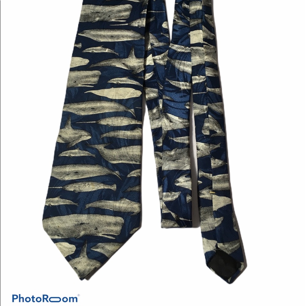 Wembley endangered species necktie, whale tie